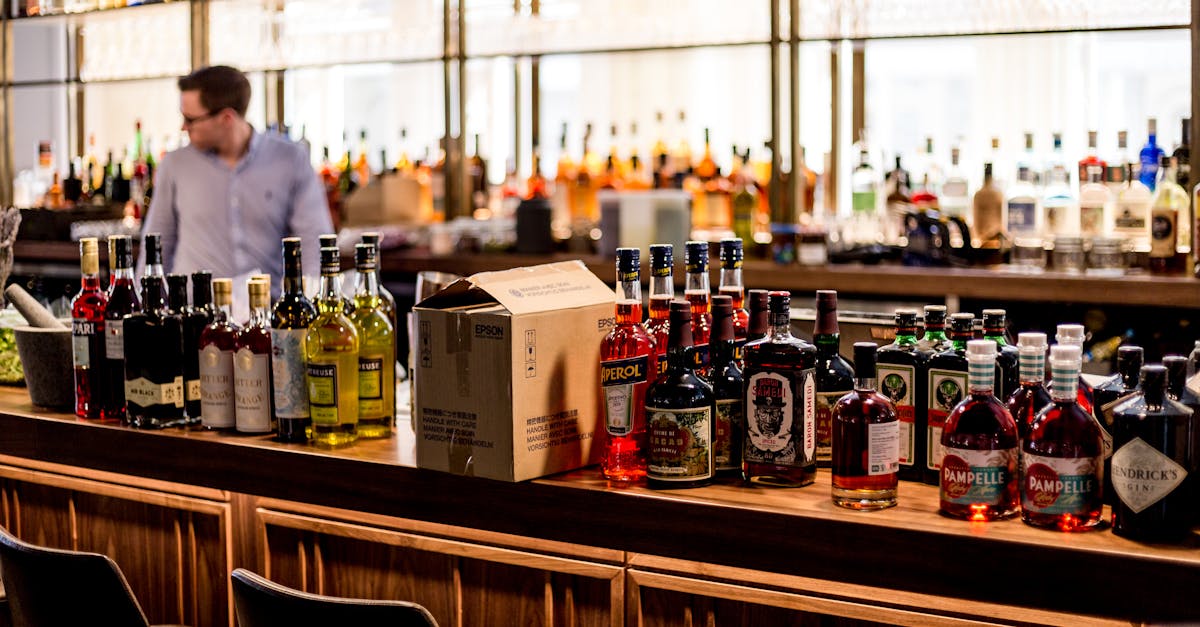 découvrez l'univers enivrant du rhum avec notre sélection de produits de qualité supérieure. savourez des saveurs exotiques et des arômes envoûtants pour une expérience gustative inoubliable.